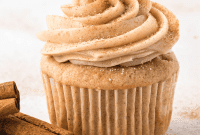 Dreamy Cinnamon Cream Cheese Frosting