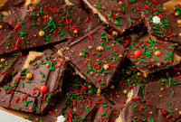 Irresistible Saltine Toffee Bars