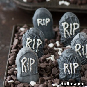 Nutter Butter Tombstones - an easy Halloween treat
