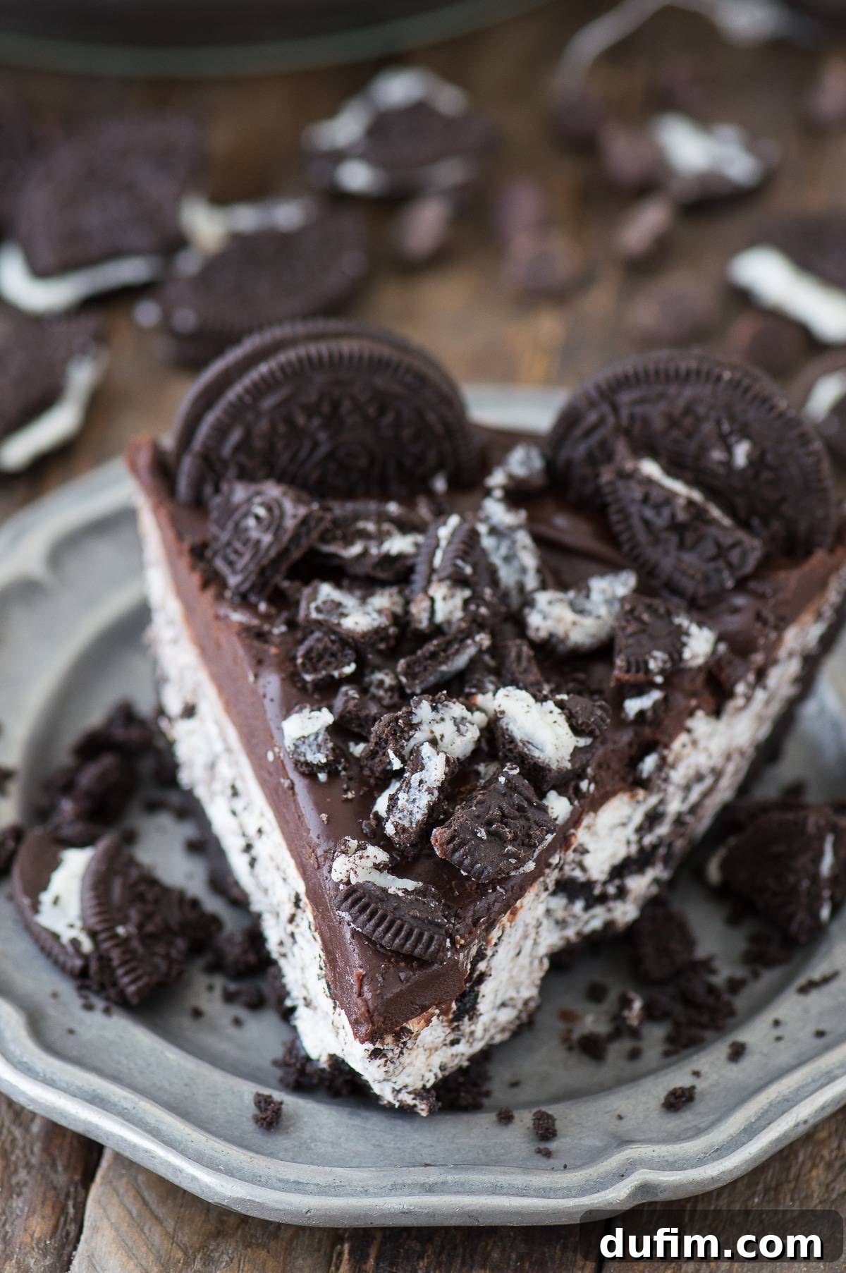 Easy No-Bake Oreo Pie, a classic dessert favorite