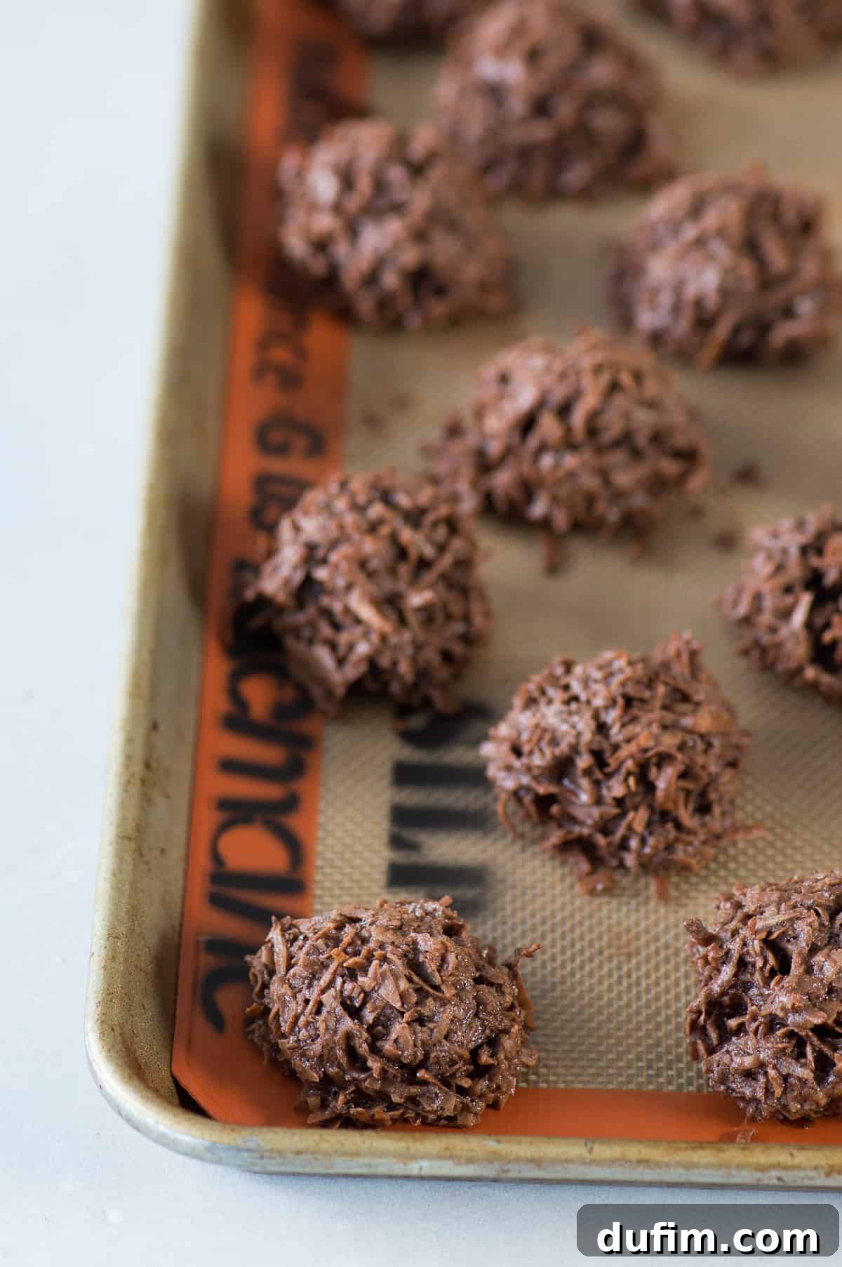 Espresso Kissed Coconut Macaroons 3 Delicious and chewy espresso coconut macaroons! Naturally gluten free dessert, espresso coconut cookie.