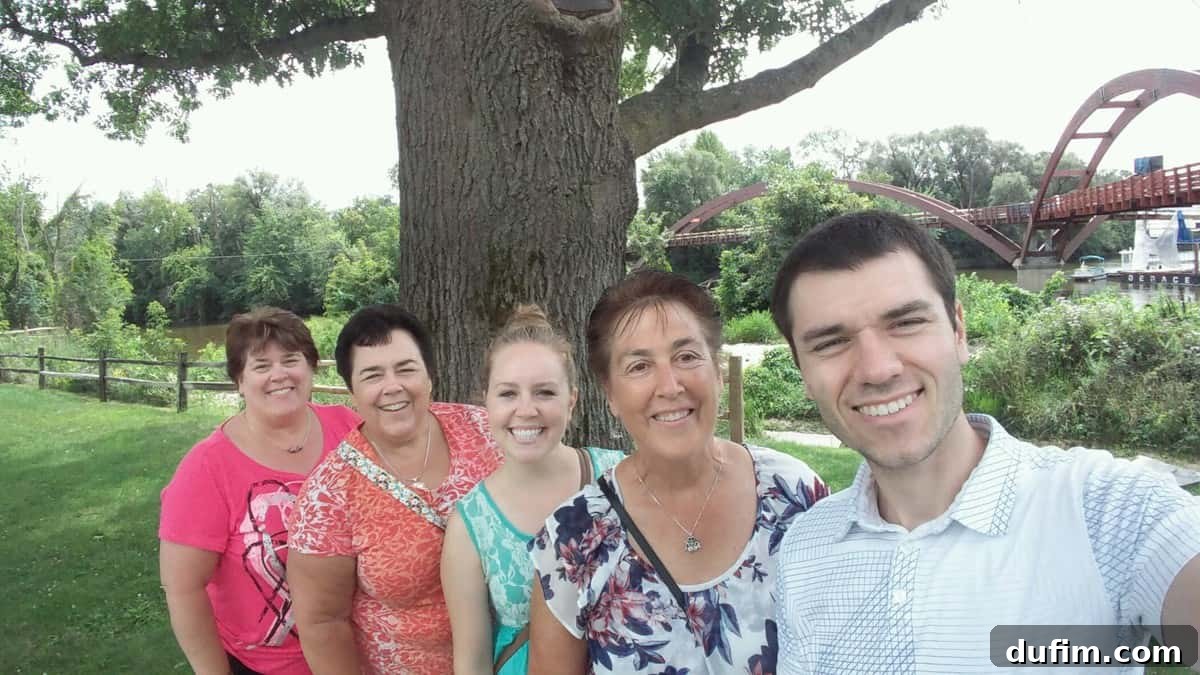 August 2017: Beyond the Culinary Canvas 4 Ryan's mother and two aunts smiling warmly inside a newly visited home, ready for a tour.
