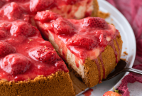 Strawberry Cheesecake Recipe with Fresh Strawberry Topping